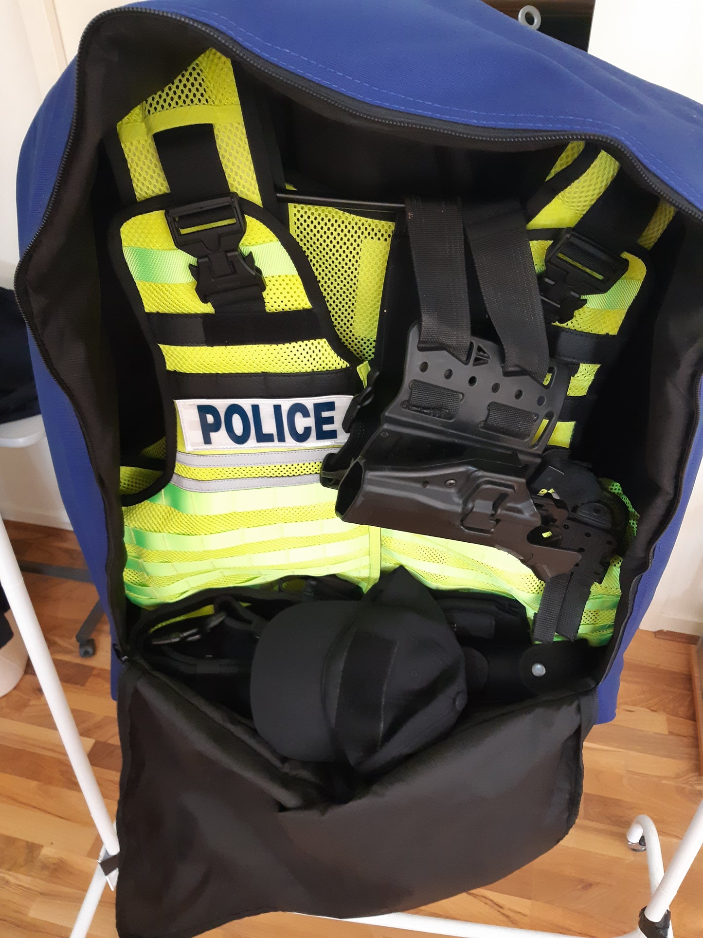 Load Bearing Vest Holder